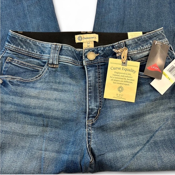 NWT Democracy High Rise Wide Leg Fix Cuff Jeans, Women’s Size 14 - Picture 6 of 6